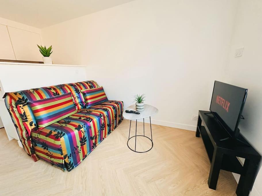 Le Studio - Cocon Scandinave - Parking Gratuit Pont-de-Veyle Extérieur photo